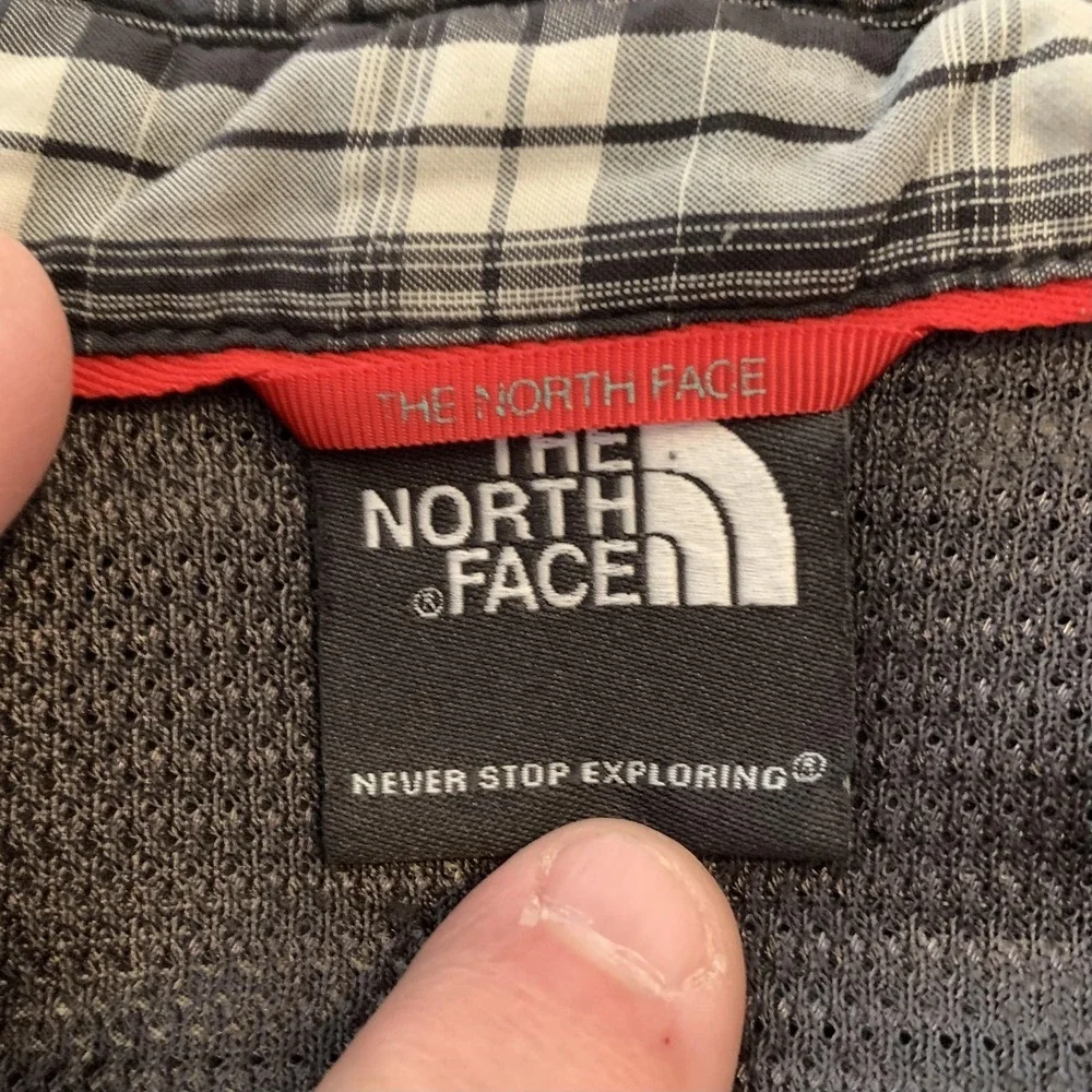 The North Face Shirt Mens XL Gray Plaid Short Sleeve Button Front Casual Outdoor